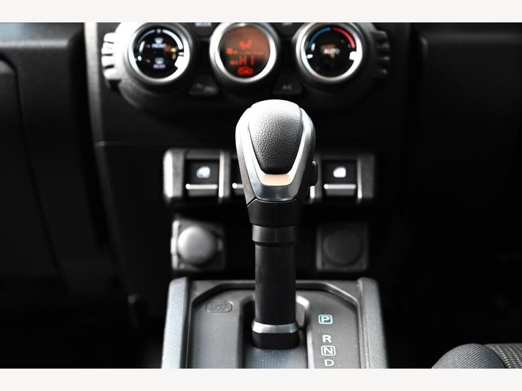 Suzuki Jimny - Image 11