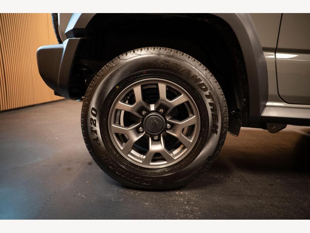 Suzuki Jimny - Image 38