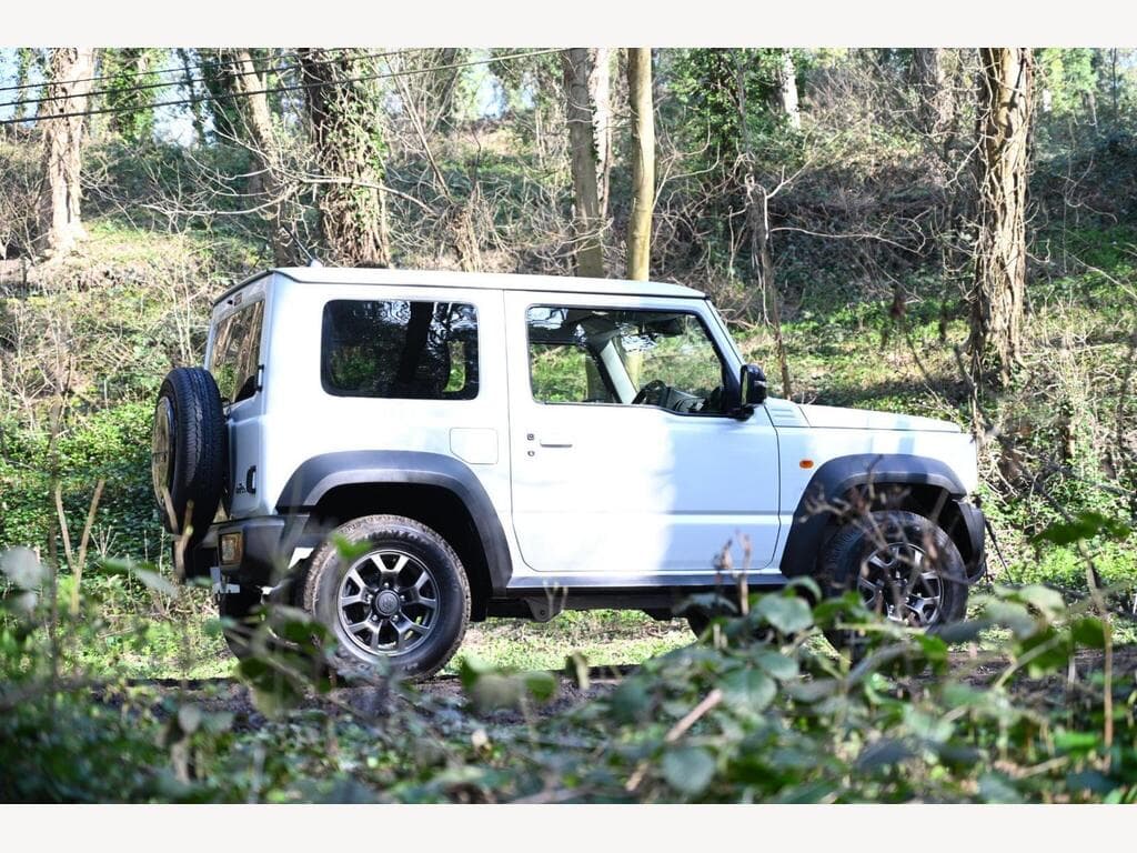Suzuki Jimny - Image 12