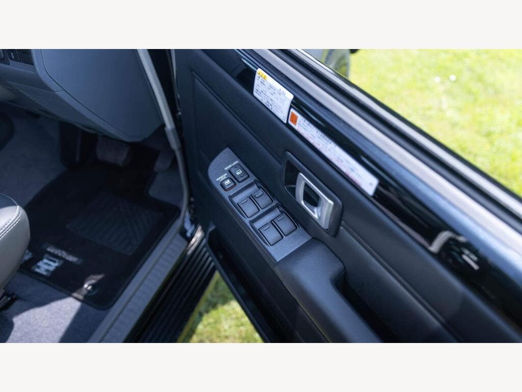 Toyota Land Cruiser - Image 44