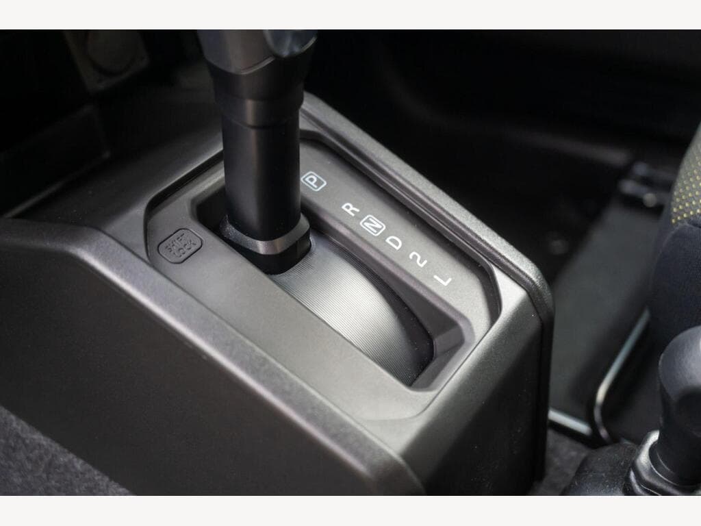 Suzuki Jimny - Image 28