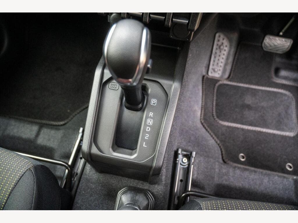 Suzuki Jimny - Image 38