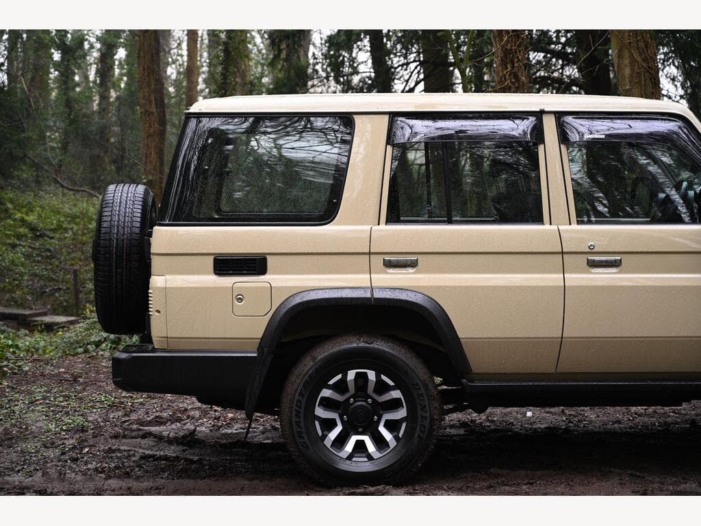 Toyota Land Cruiser - Image 77
