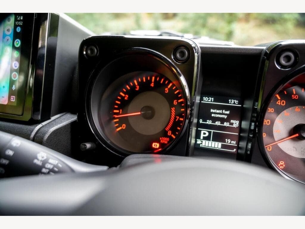 Suzuki Jimny - Image 24