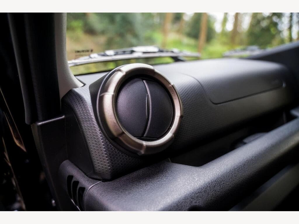 Suzuki Jimny - Image 27
