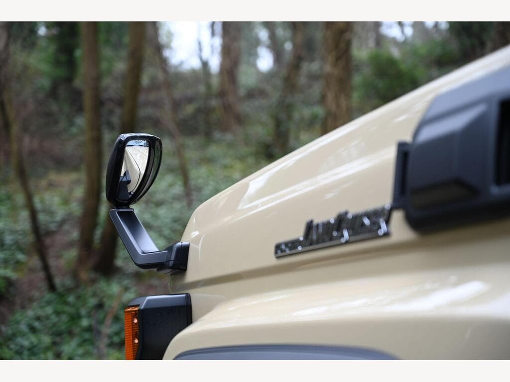 Toyota Land Cruiser - Image 35