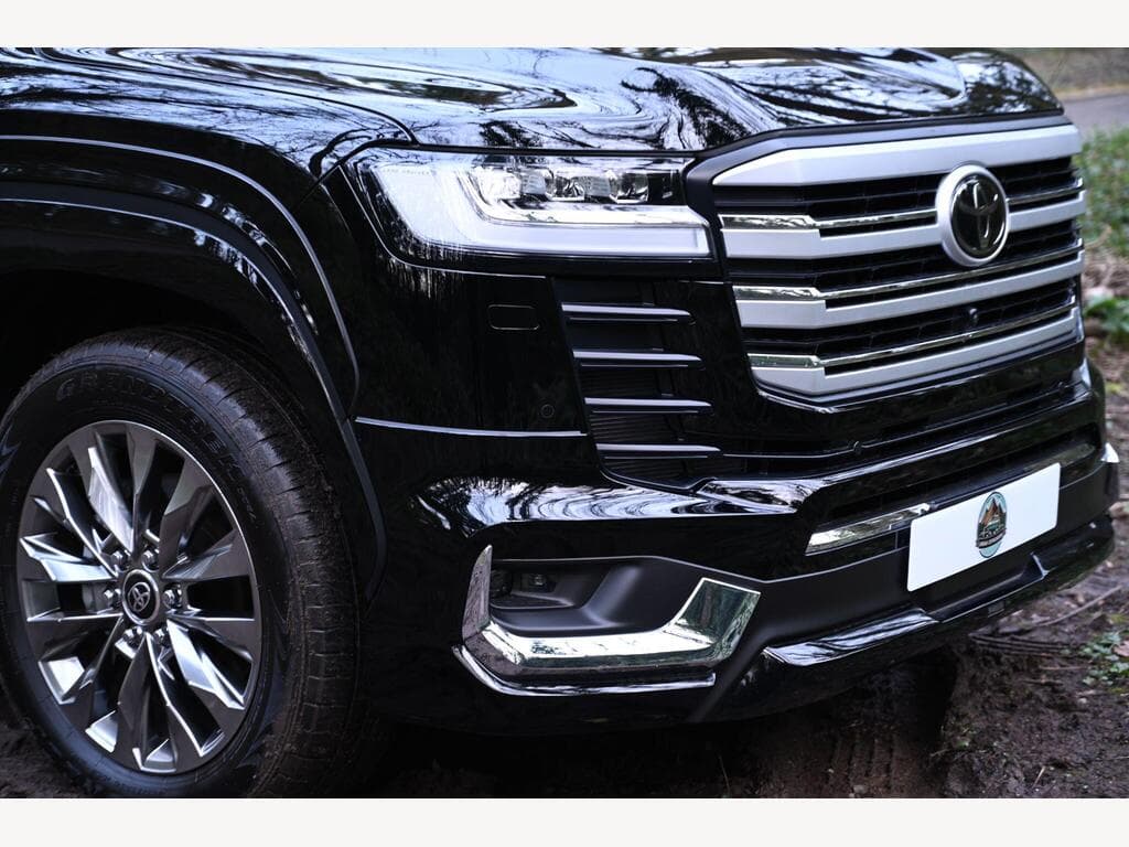 Toyota Land Cruiser - Image 46