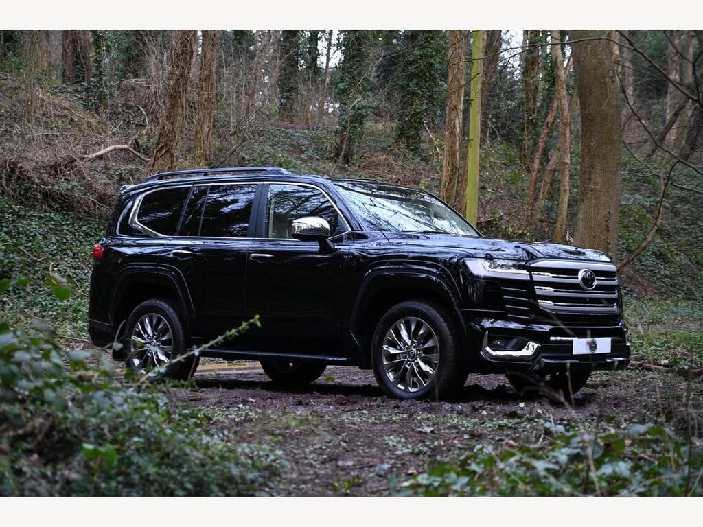 Toyota Land Cruiser - Image 2