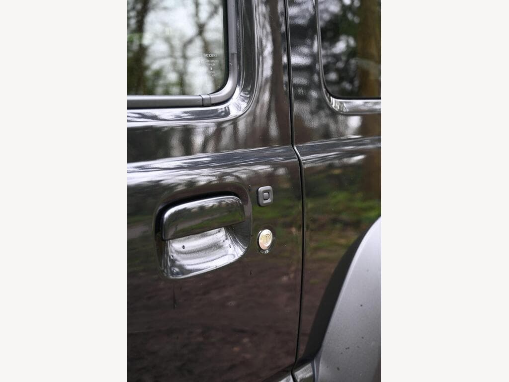 Suzuki Jimny - Image 25
