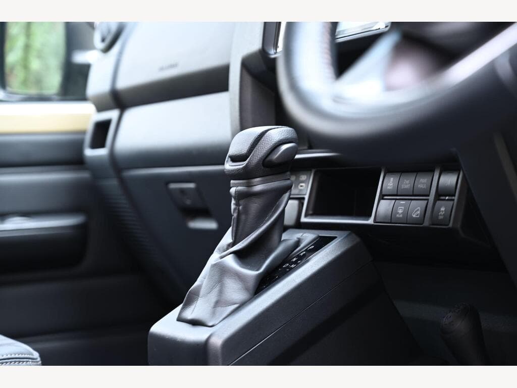 Toyota Land Cruiser - Image 72