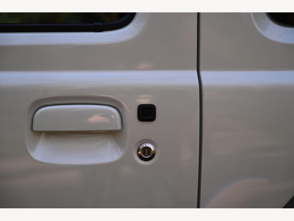 Suzuki Jimny - Image 7