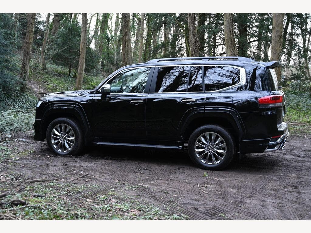 Toyota Land Cruiser - Image 24