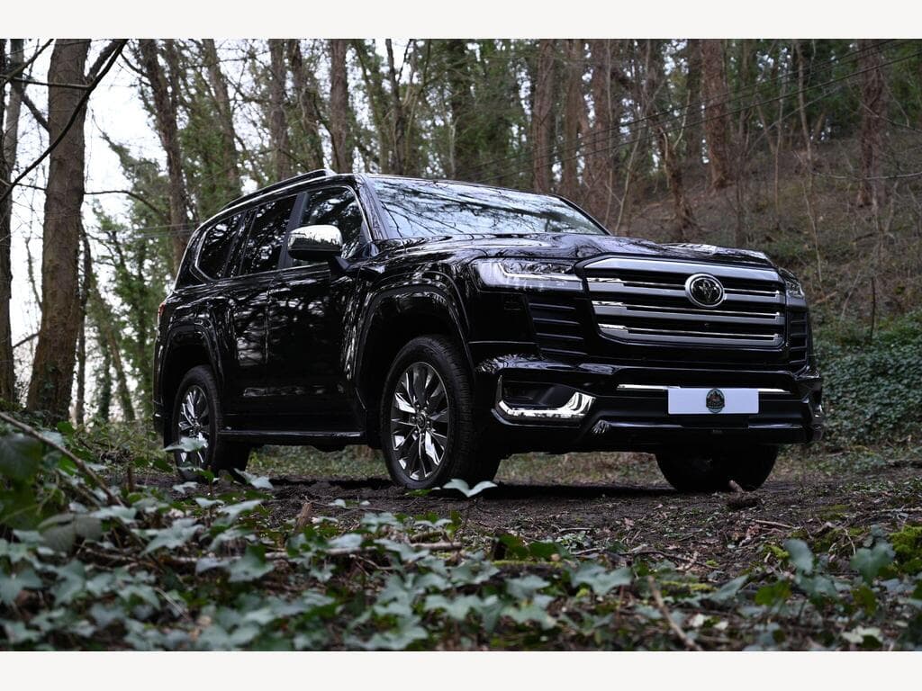 Toyota Land Cruiser - Image 12