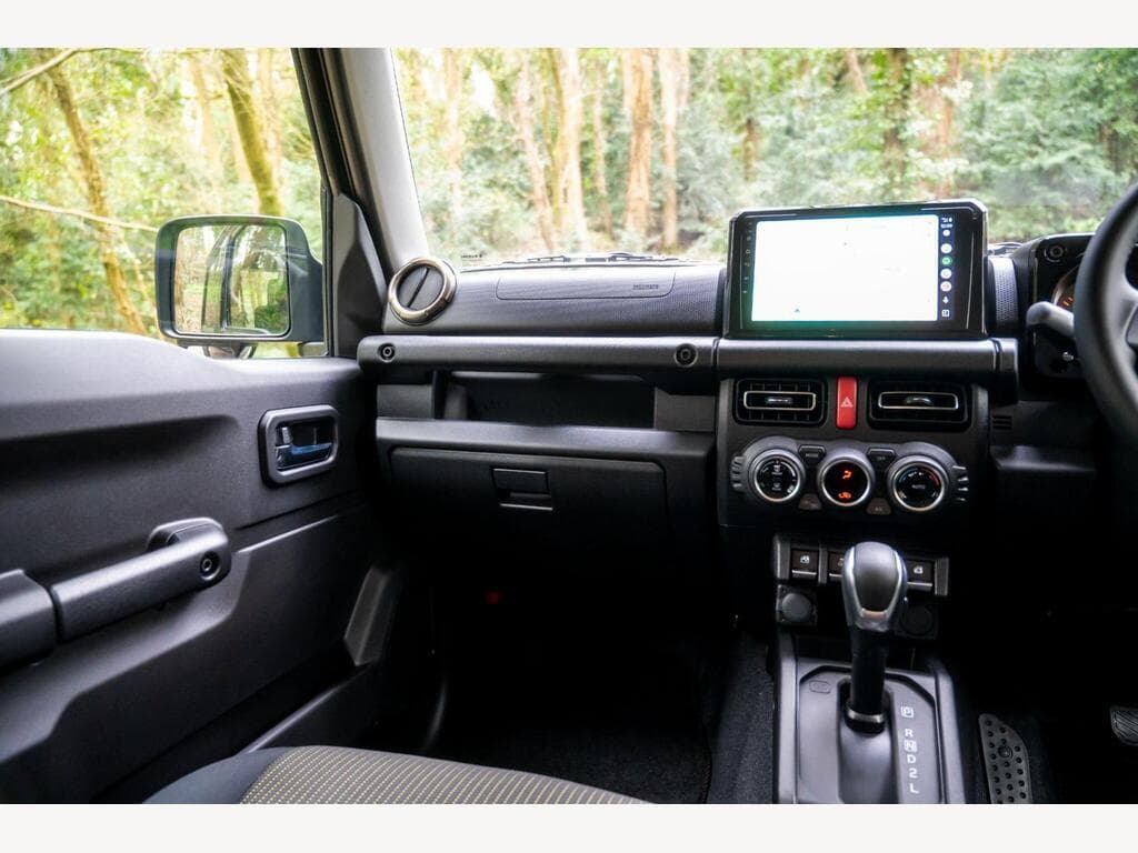 Suzuki Jimny - Image 25