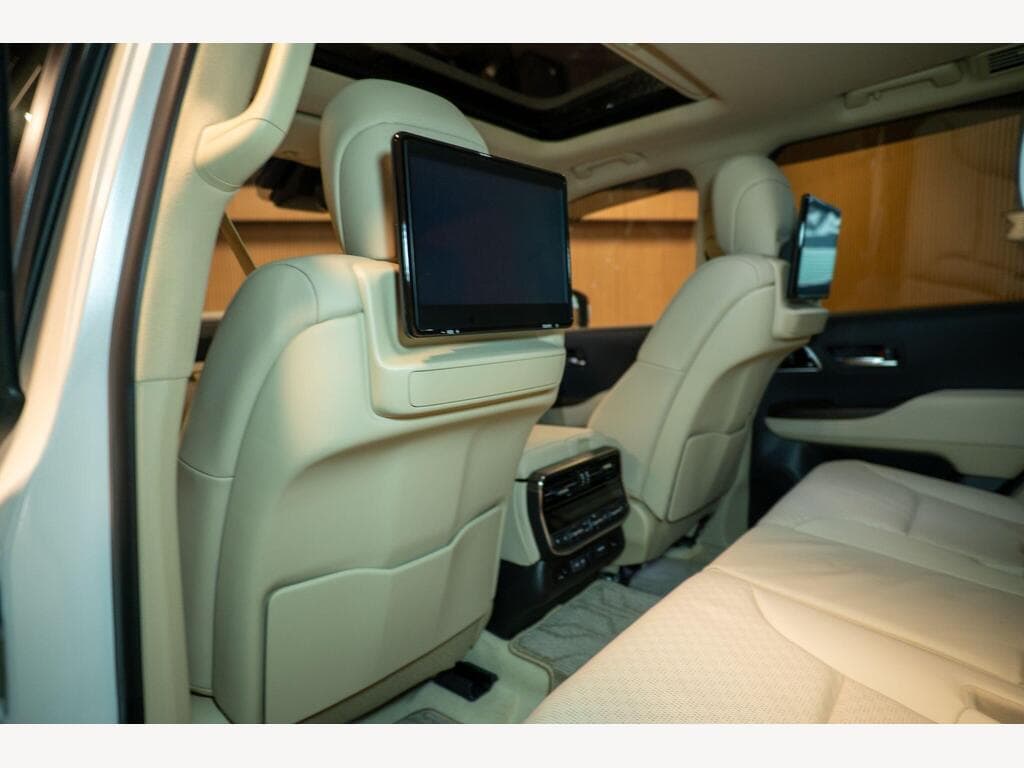 Toyota Land Cruiser - Image 48