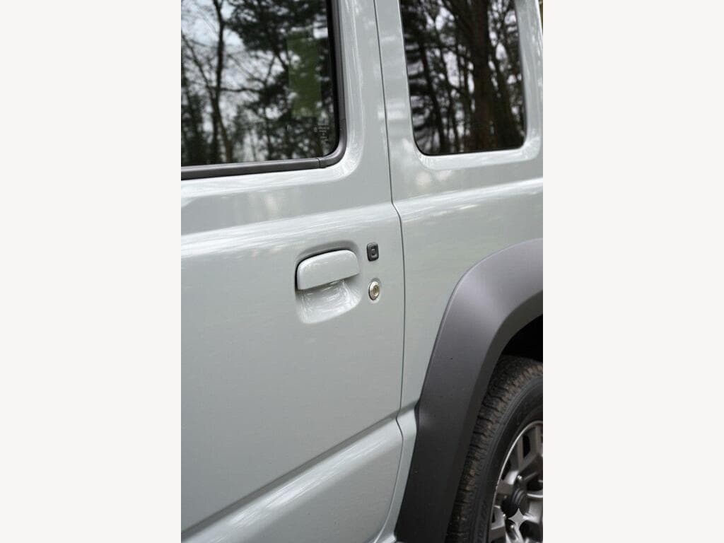 Suzuki Jimny - Image 18