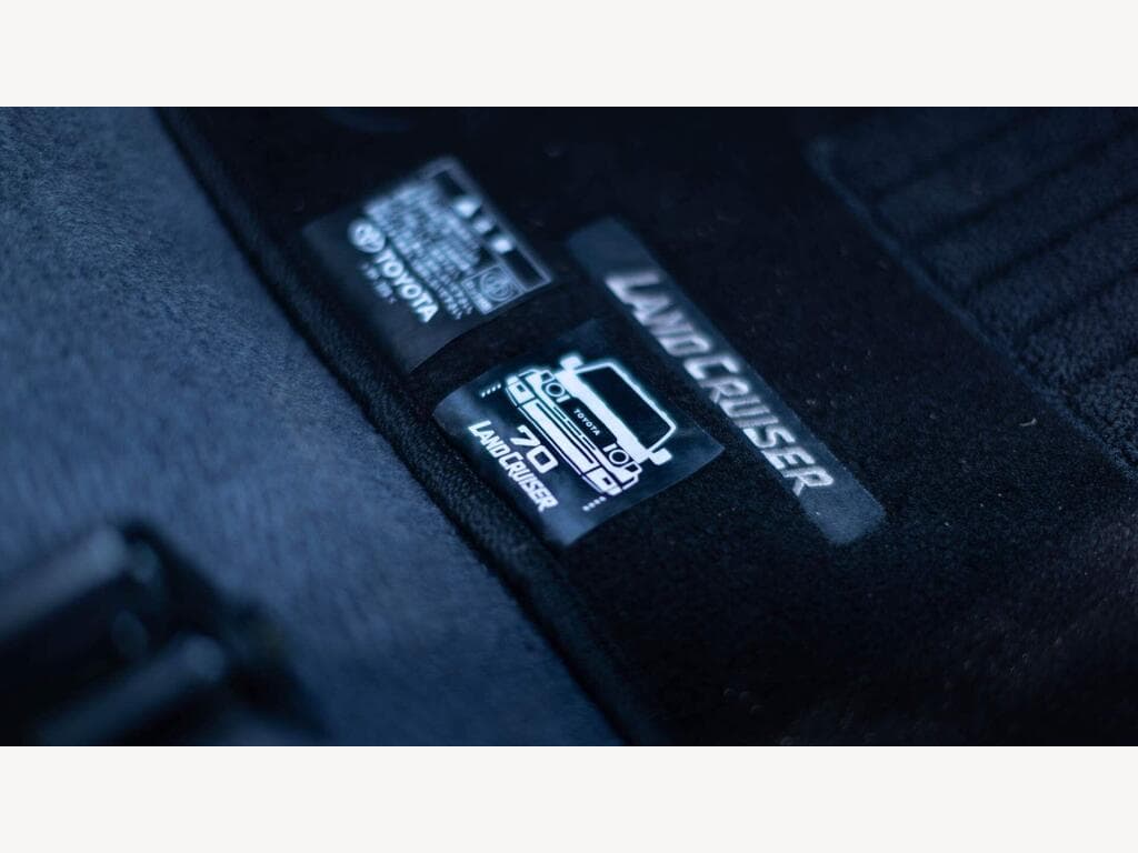 Toyota Land Cruiser - Image 35