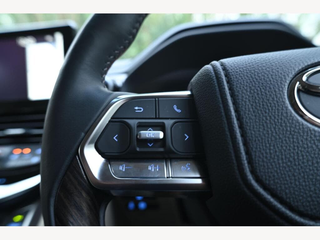 Toyota Land Cruiser - Image 59