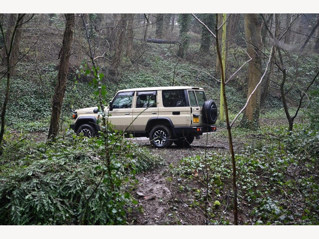 Toyota Land Cruiser - Image 76