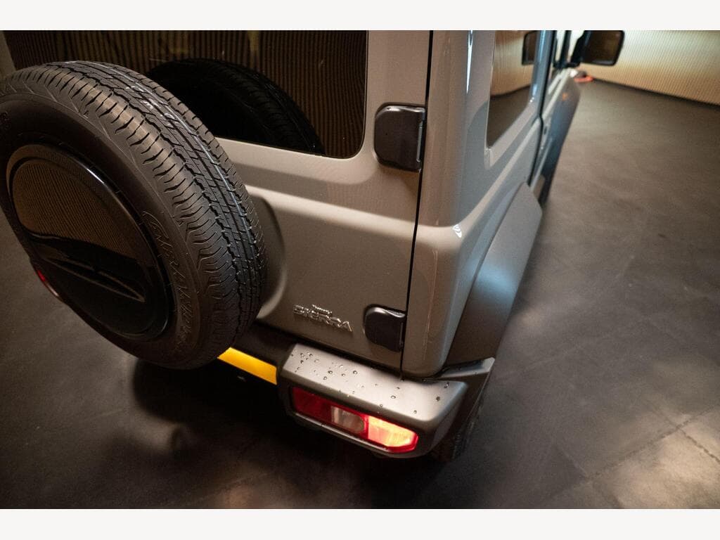 Suzuki Jimny - Image 45