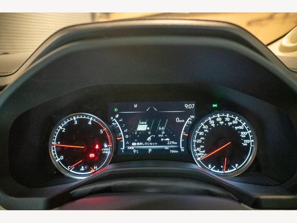 Toyota Land Cruiser - Image 12