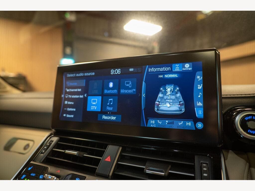 Toyota Land Cruiser - Image 11