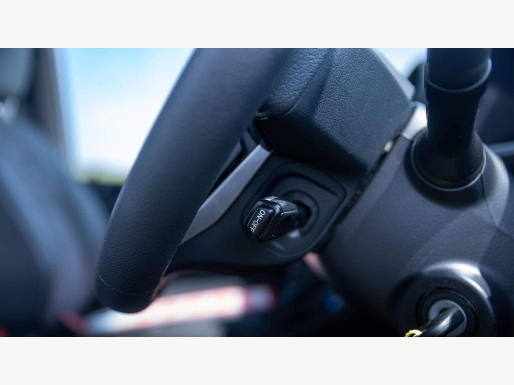 Toyota Land Cruiser - Image 18