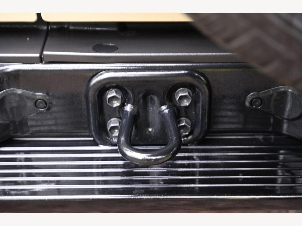 Toyota Land Cruiser - Image 32