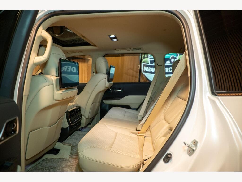 Toyota Land Cruiser - Image 49