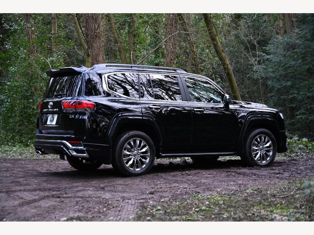 Toyota Land Cruiser - Image 28