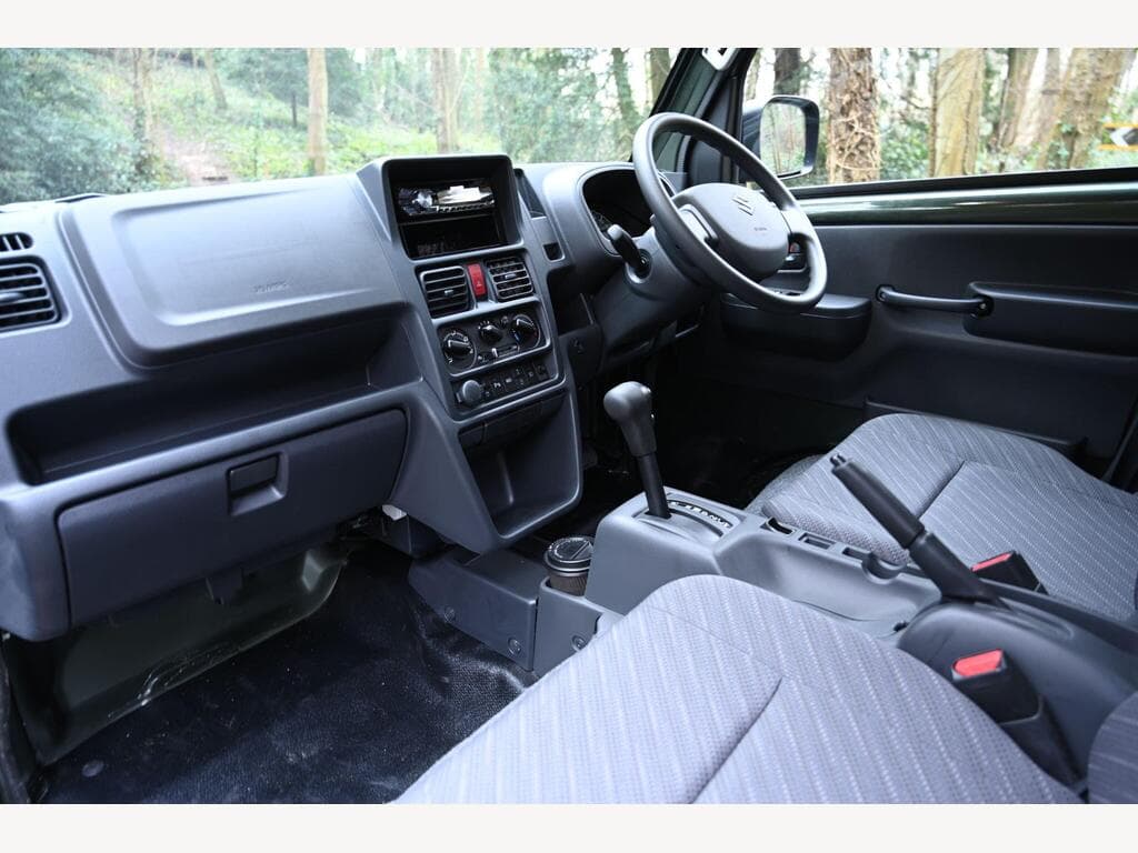 Suzuki Carry - Image 14