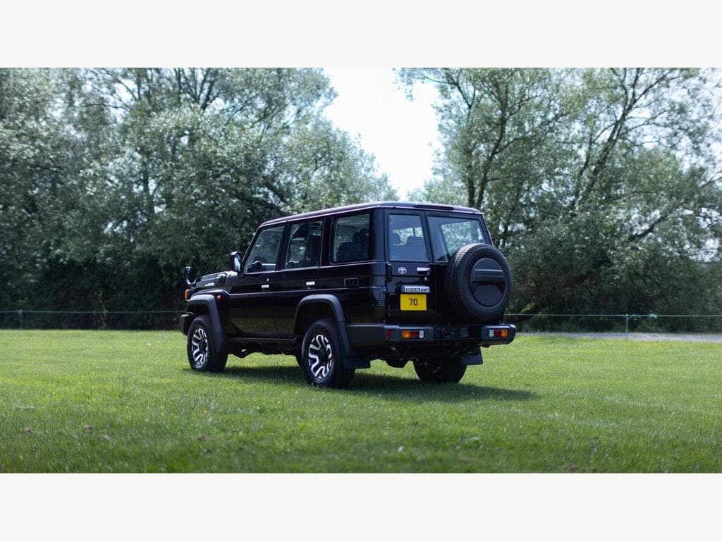 Toyota Land Cruiser - Image 4