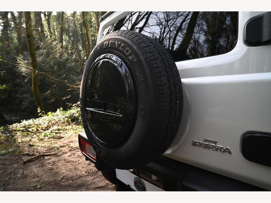 Suzuki Jimny - Image 17