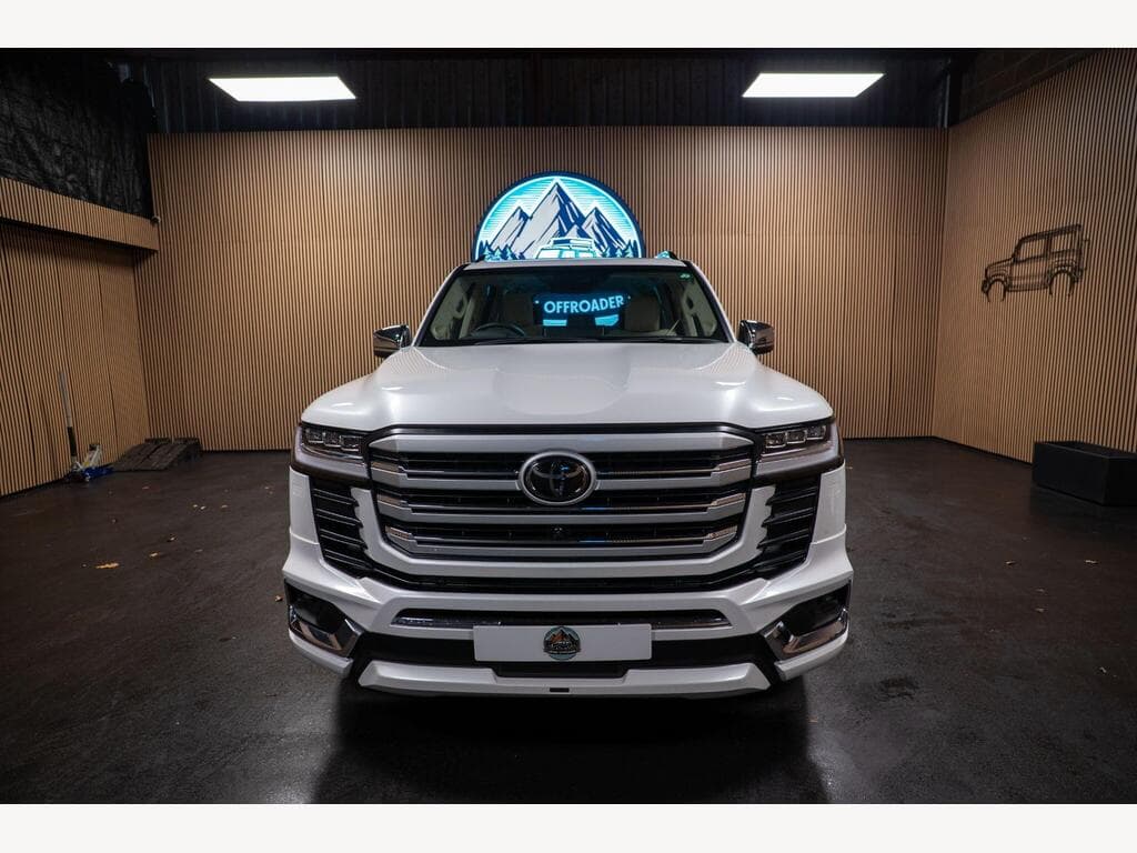 Toyota Land Cruiser - Image 55