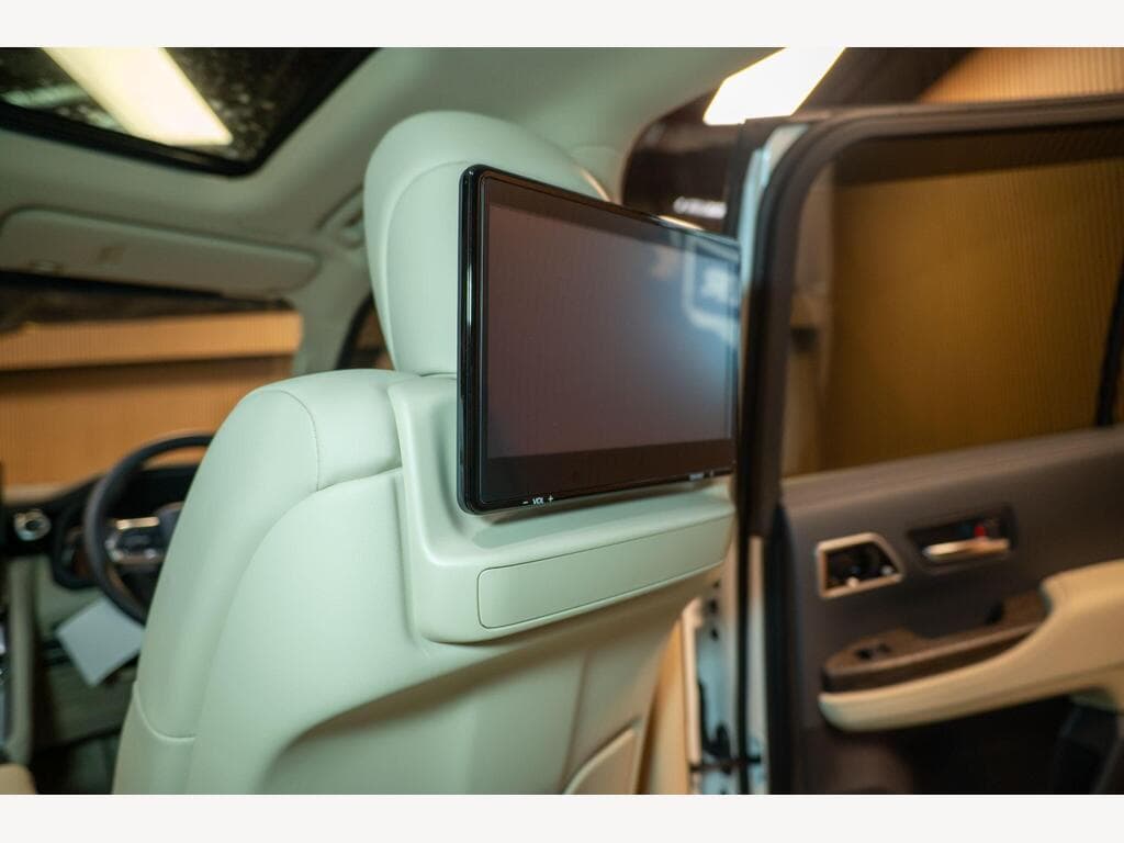 Toyota Land Cruiser - Image 41