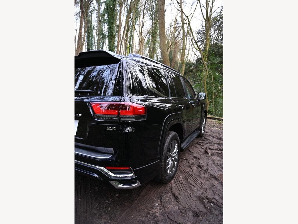 Toyota Land Cruiser - Image 32