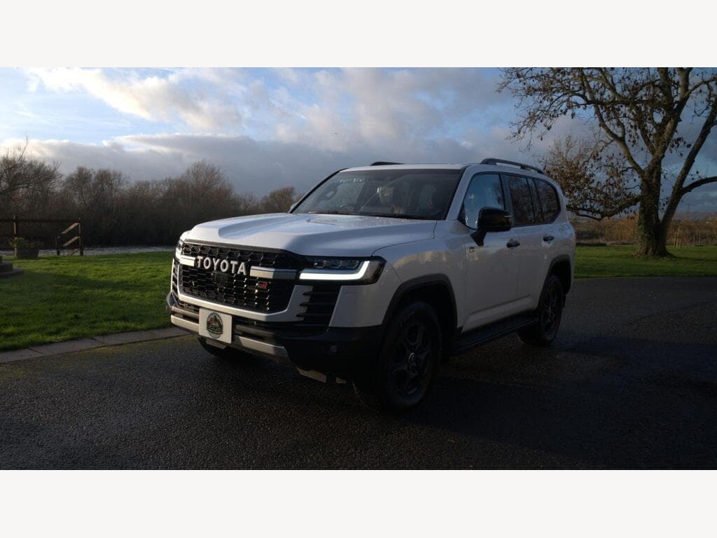 Toyota Land Cruiser - Image 4