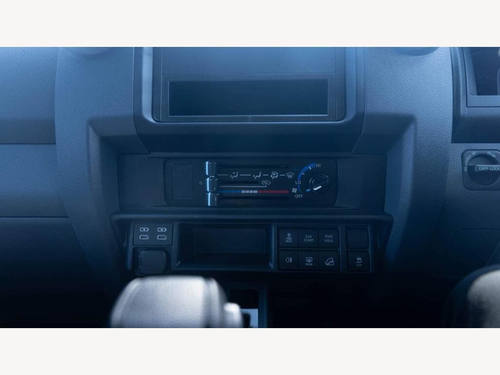 Toyota Land Cruiser - Image 24