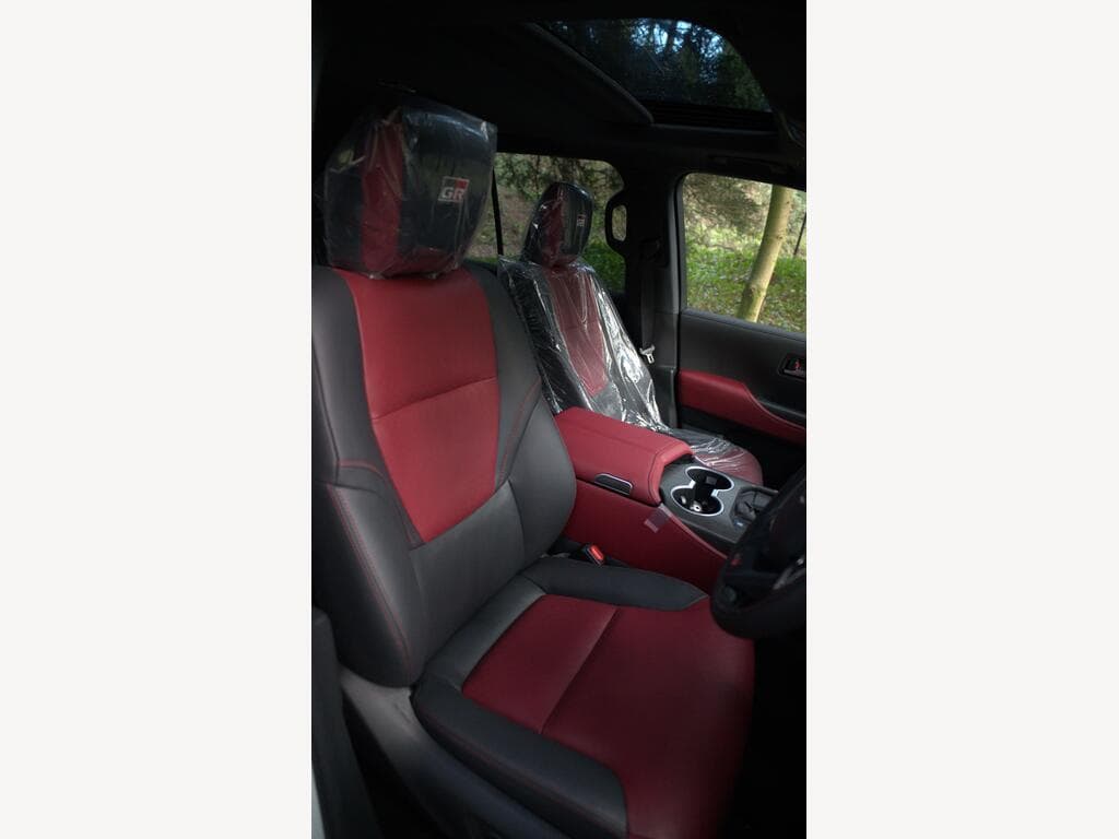 Toyota Land Cruiser - Image 9