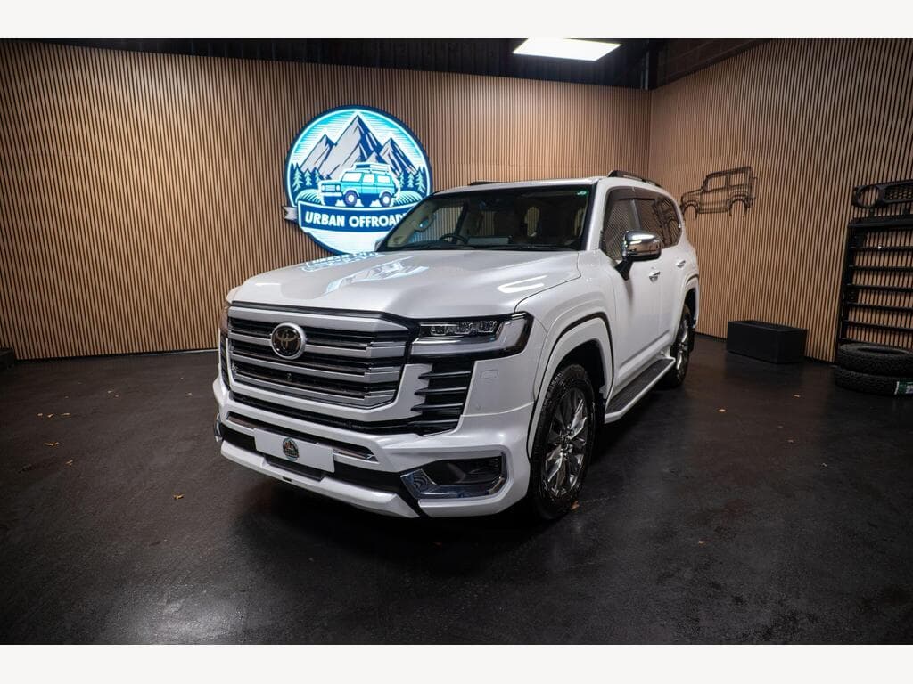 Toyota Land Cruiser - Image 4