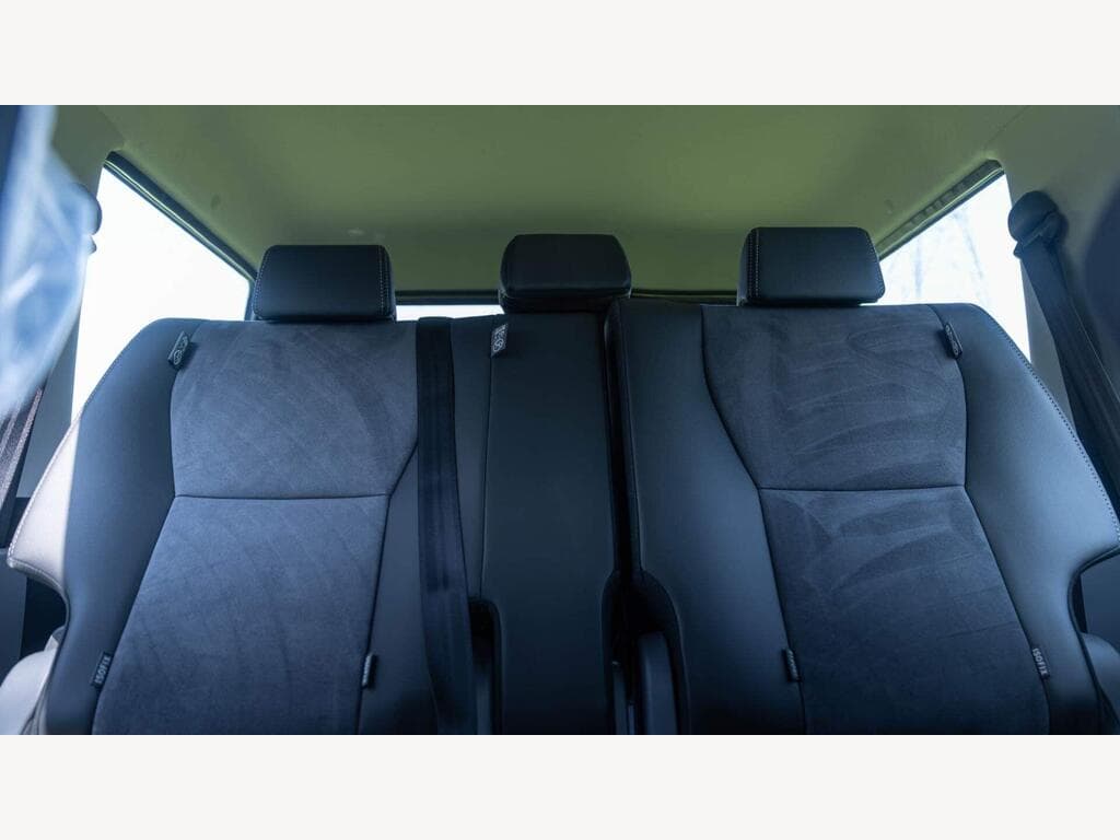 Toyota Land Cruiser - Image 13