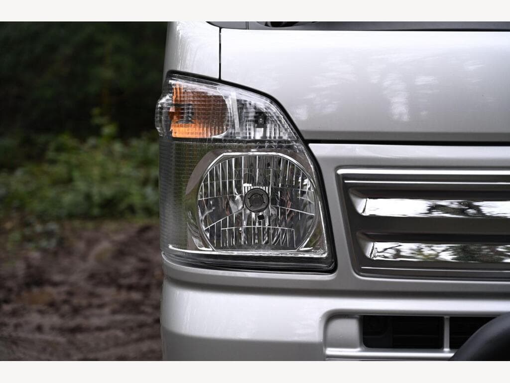 Suzuki Carry - Image 24