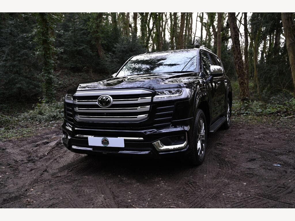 Toyota Land Cruiser - Image 18