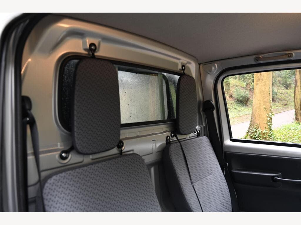 Suzuki Carry - Image 25