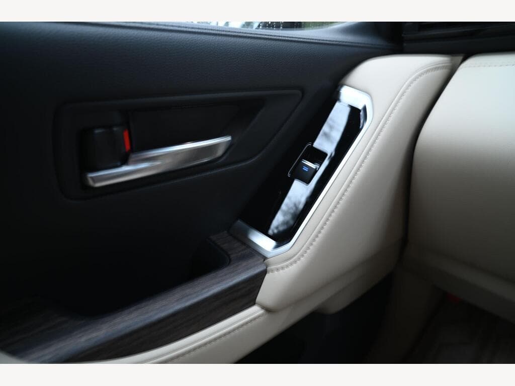 Toyota Land Cruiser - Image 62