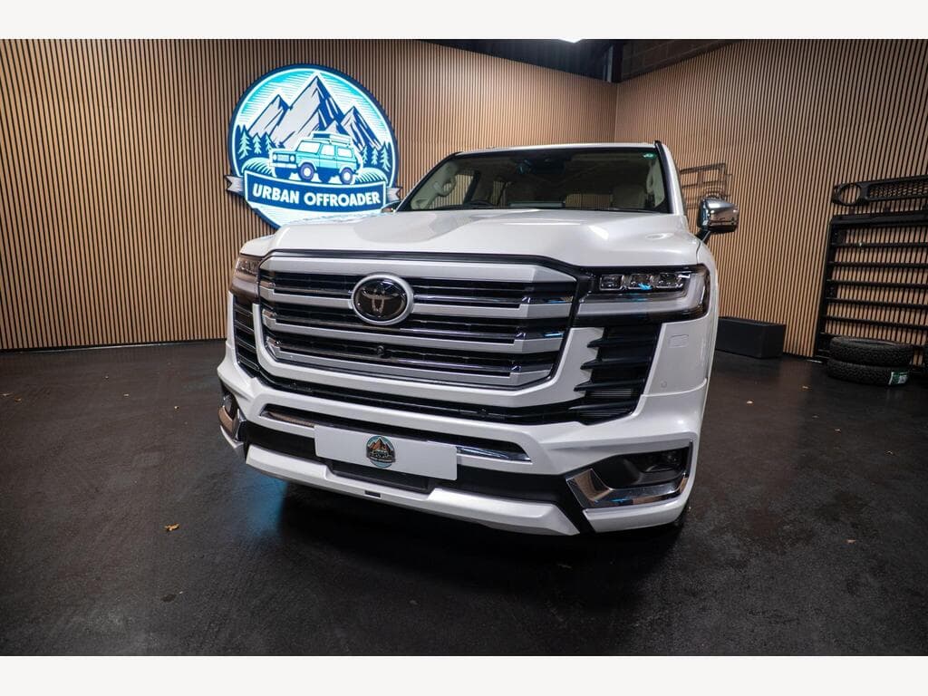 Toyota Land Cruiser - Image 2