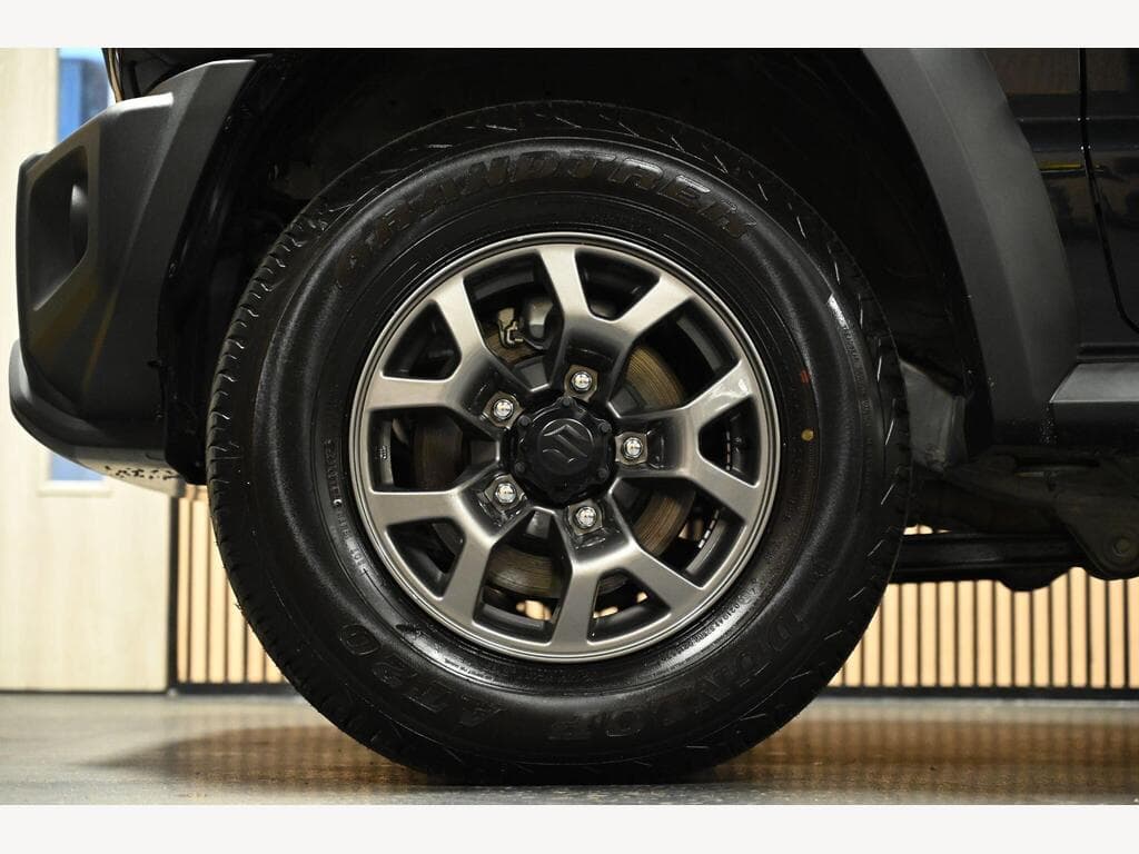 Suzuki Jimny - Image 27