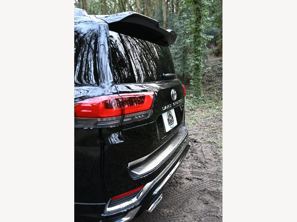 Toyota Land Cruiser - Image 44