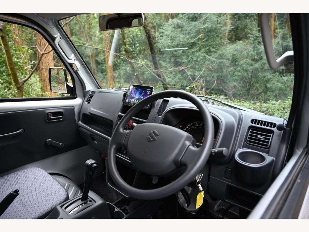 Suzuki Carry - Image 18