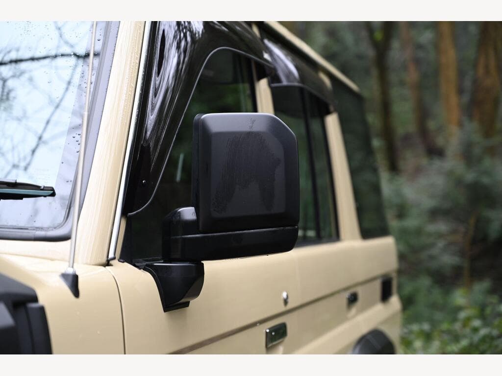 Toyota Land Cruiser - Image 34